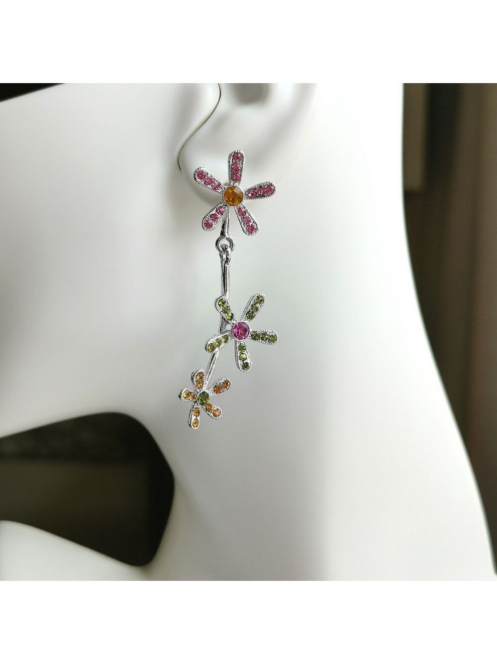 Swarovski Daisy Flower Earrings 🆕